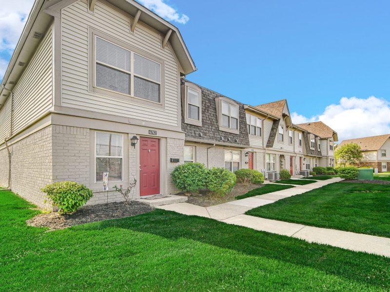 TGM Avalon Lake Apartments Landscape View
